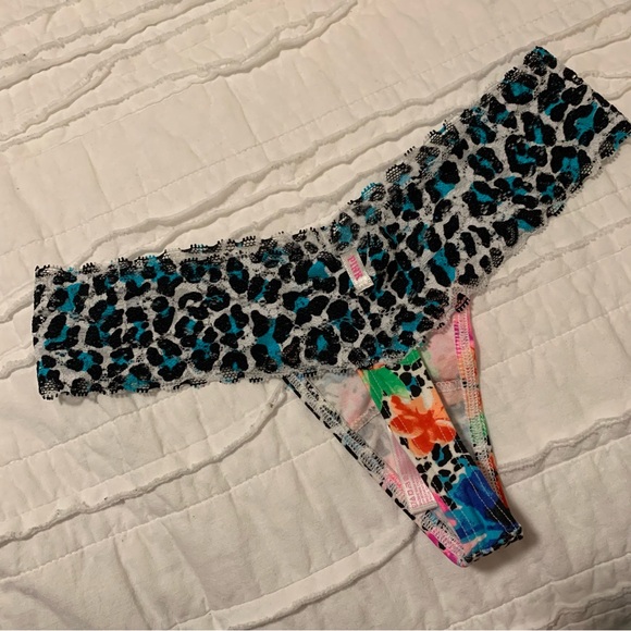 VS Vintage PINK floral lace trim thong panty - Picture 6 of 6